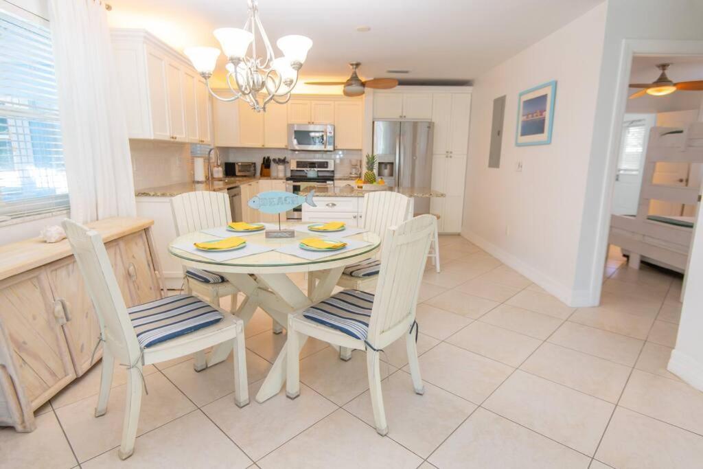 Fort Pierce - 2Bd,2Ba Tropical Surfside Retreat Exterior photo